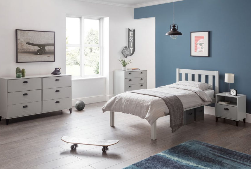 Luna Dove Grey 4ft6 Double Solid Pine Bed